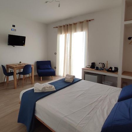 Pietra Bianca Bed & Breakfast Cutrofiano Exterior photo
