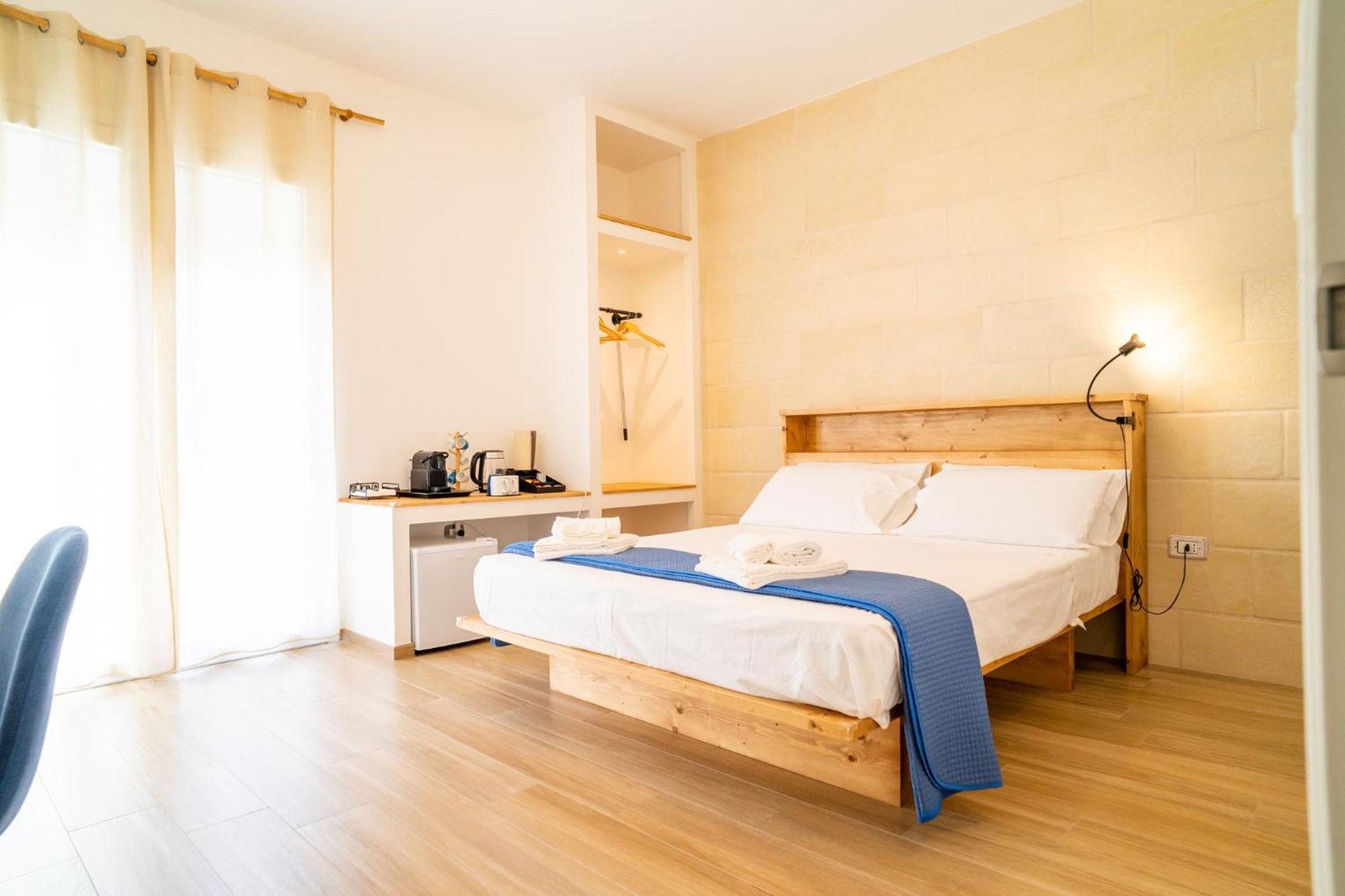 Pietra Bianca Bed & Breakfast Cutrofiano Exterior photo